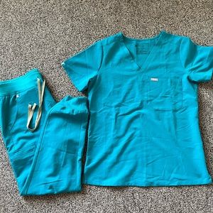 FIGS Scrubs in Teal